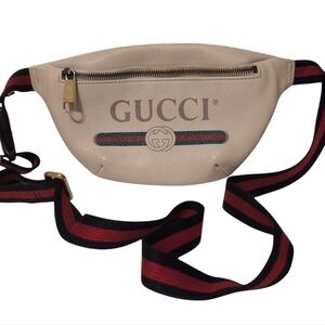 Gucci Beige Leather Logo Belt Bag Cream Leather Fanny Pack Purse Unisex Wrap